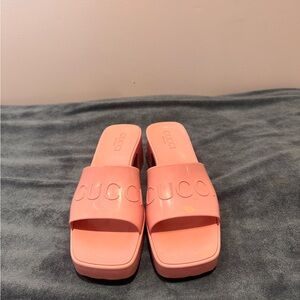 Gucci slides women size 6 Pink